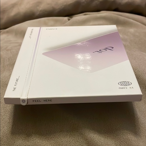 dot. Digital Purple Business Networking Card - Picture 3 of 3